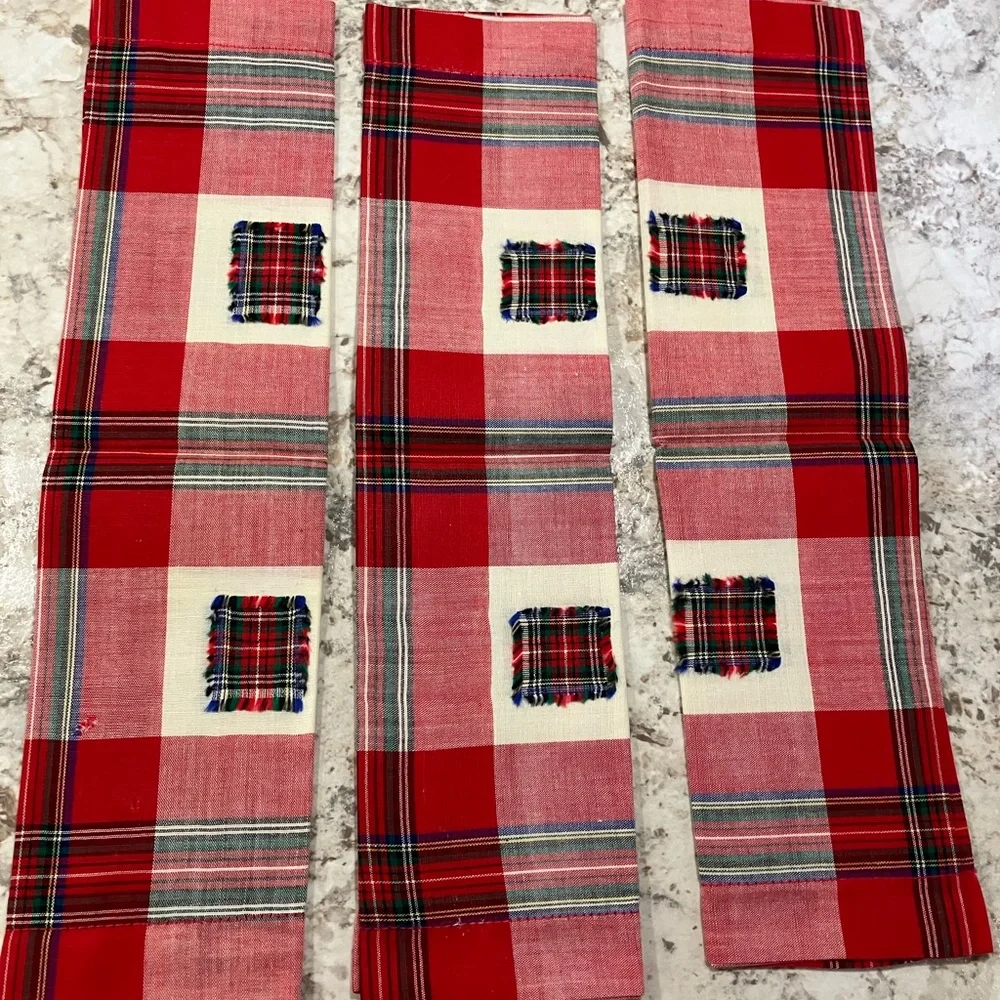 SCOTTISH TARTAN PLAID NAPKINS SET OF 3  RED WHITE GREEN BLUE SQUARE PATCH 12x12